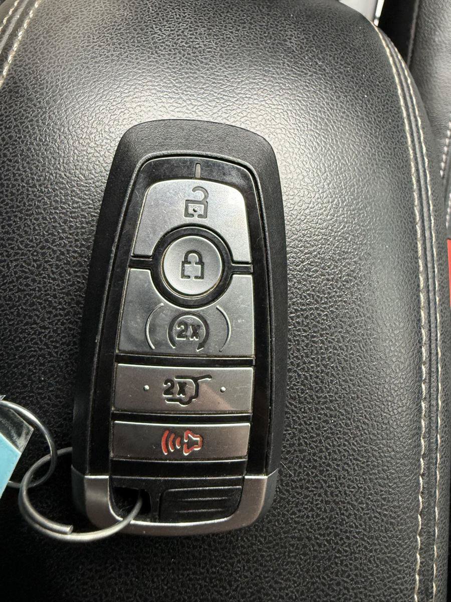 Used 2022 Ford Escape SEL AWD/4WD image 14