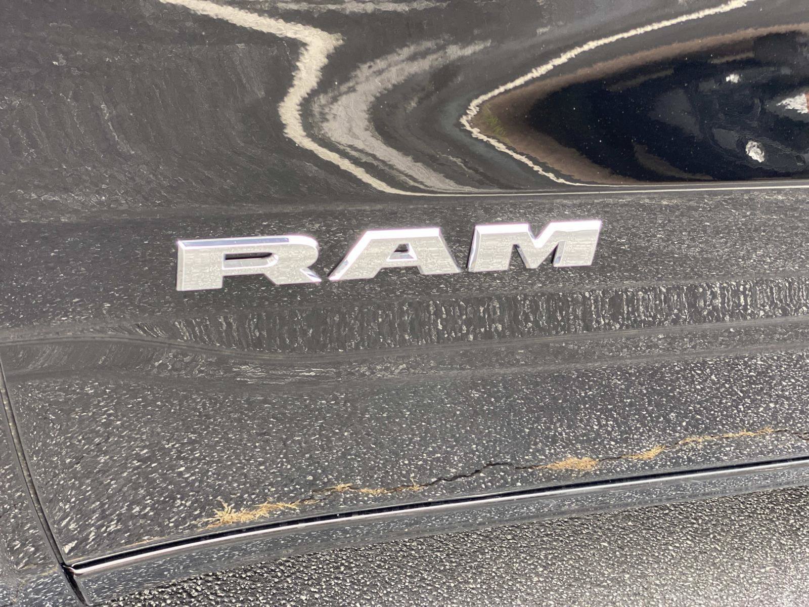 Used 2023 RAM 1500 Laramie AWD/4WD image 15