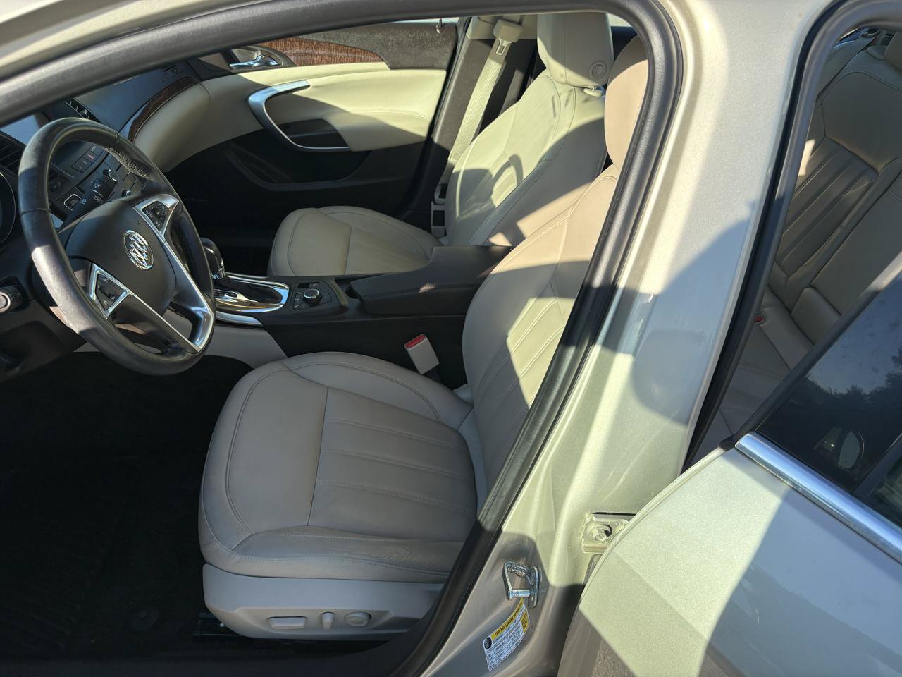 Used 2013 Buick Regal Premium FWD image 37