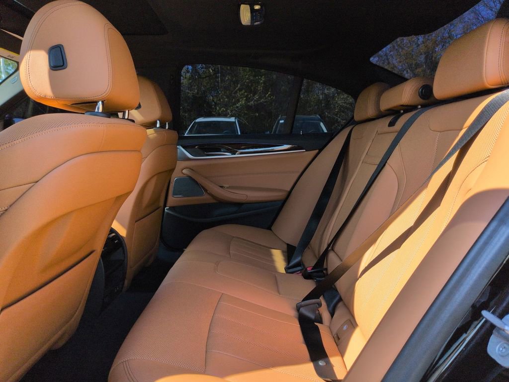 Used 2023 BMW 540i 540i w/ Premium Package image 20