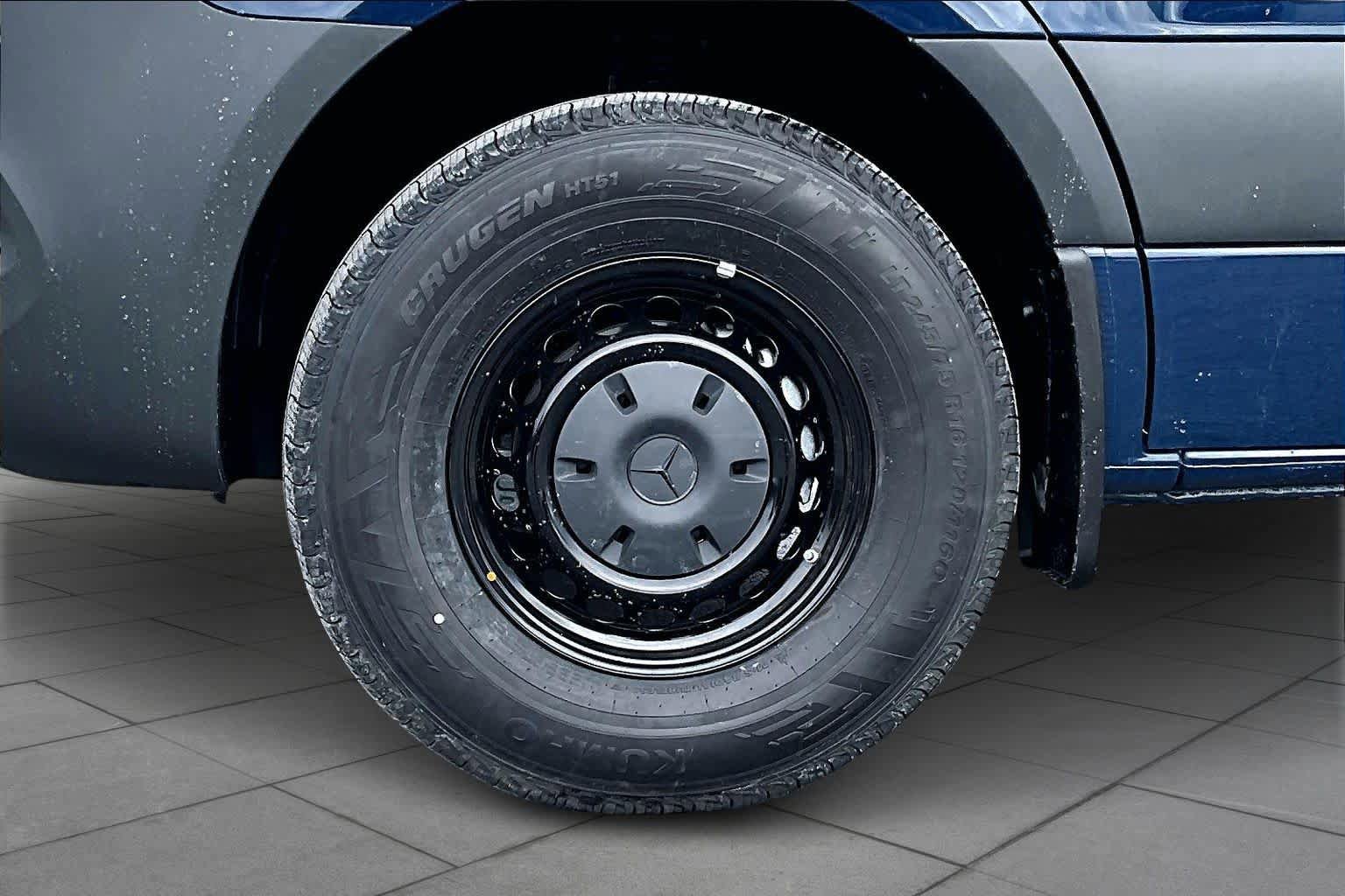New 2026 Mercedes-Benz Sprinter 2500 image 17