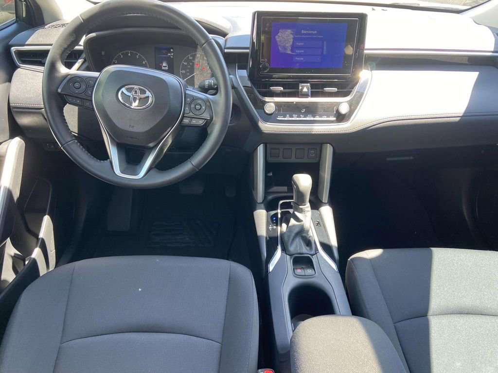 Used 2024 Toyota Corolla Cross LE w/ Moonroof Package FWD image 10