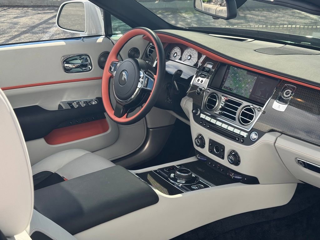 Used 2018 Rolls-Royce Dawn image 65