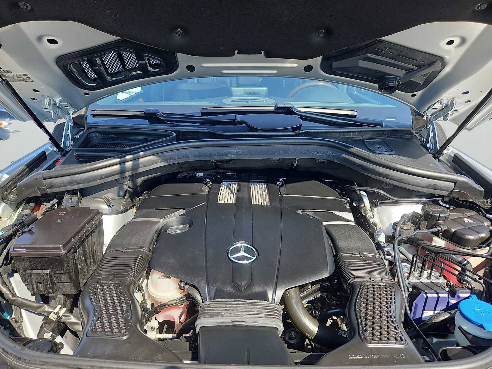 Used 2017 Mercedes-Benz GLS 450 4MATIC image 37