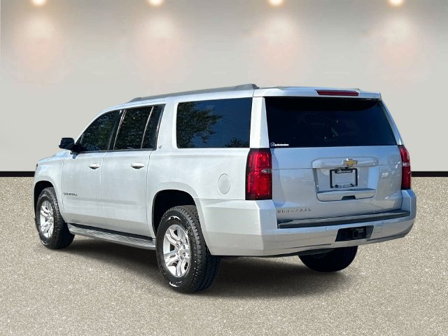 Used 2016 Chevrolet Suburban LT RWD image 7
