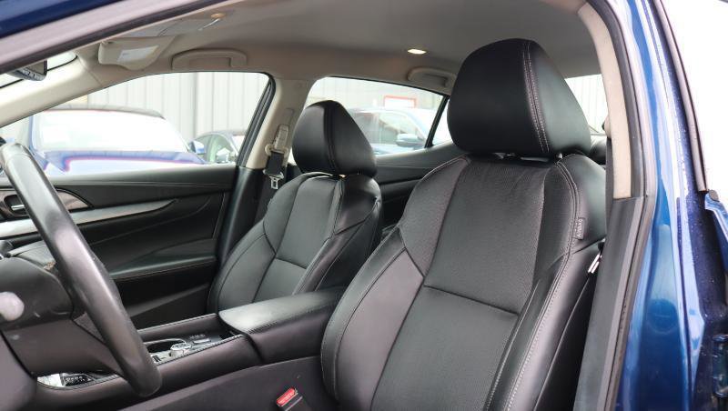 Used 2017 Nissan Maxima 3.5 SV image 10