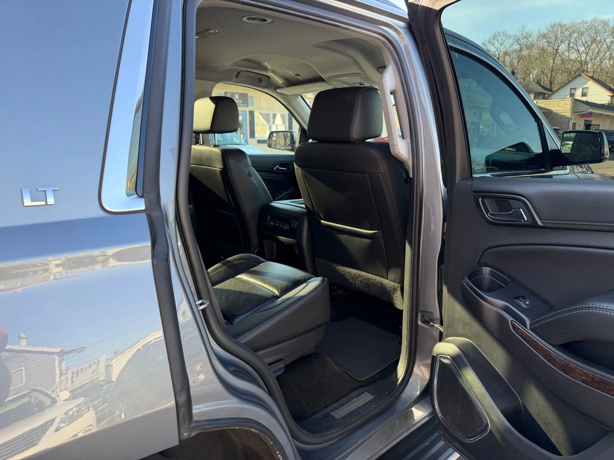 Used 2018 Chevrolet Tahoe LT image 42