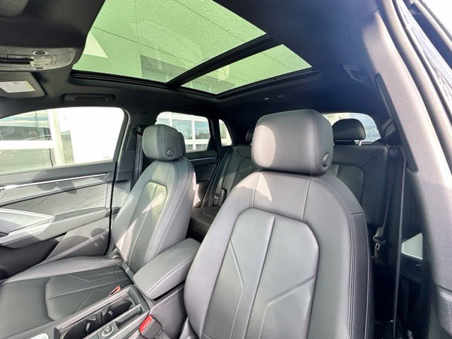 Used 2022 Audi Q3 2.0T Premium Plus w/ Premium Plus Package AWD/4WD image 9