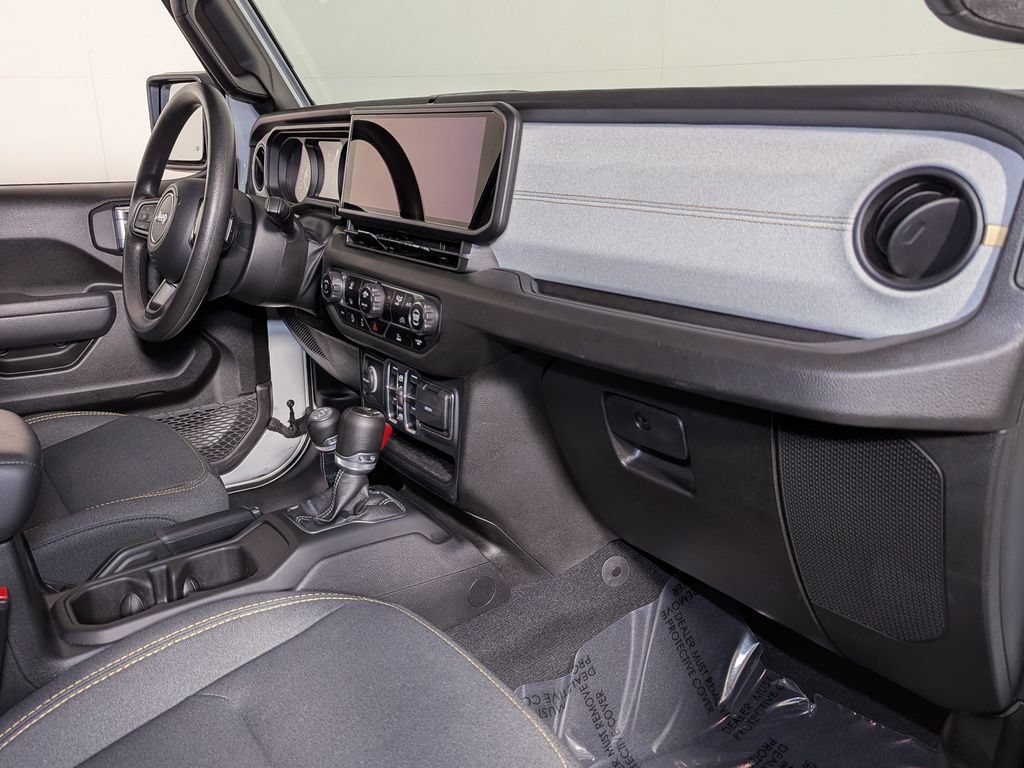Used 2024 Jeep Gladiator Sport AWD/4WD image 27