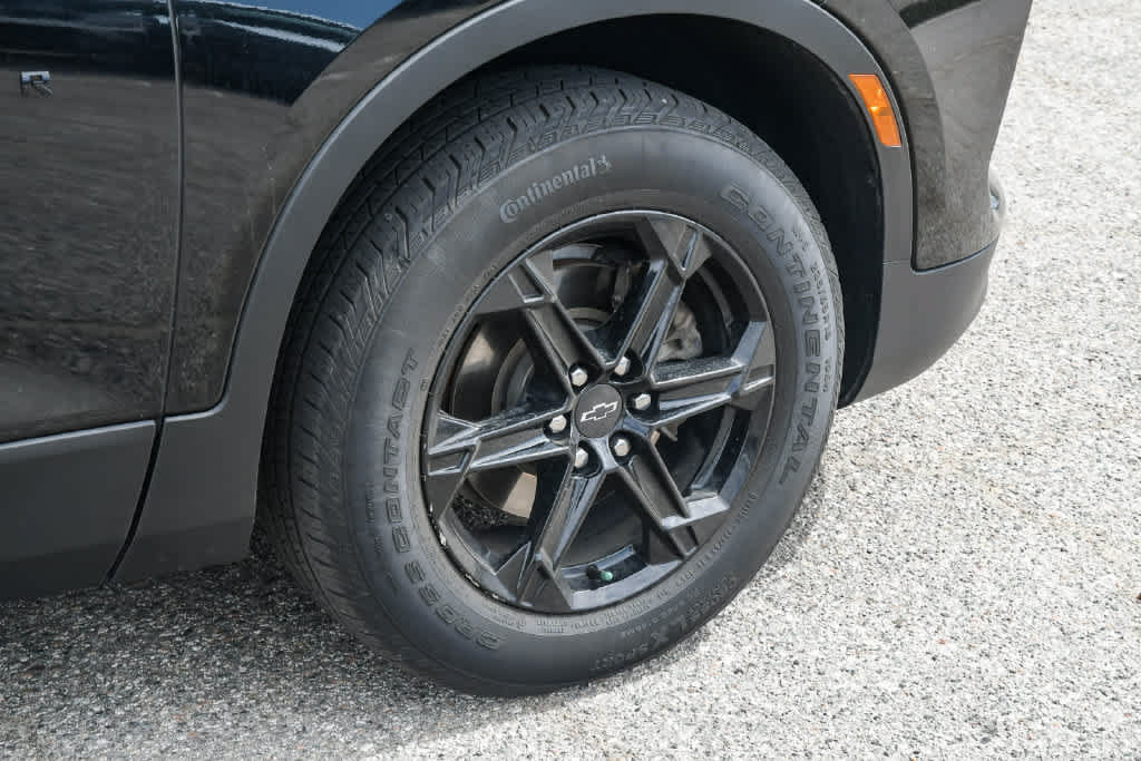 Used 2023 Chevrolet Blazer LT w/ Convenience Package FWD image 12