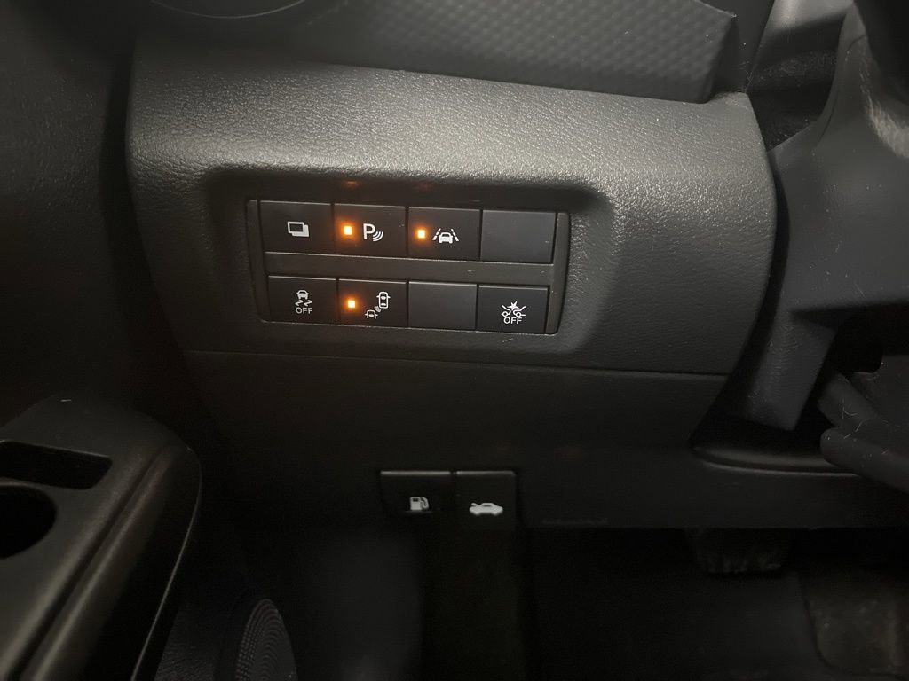 Used 2021 Nissan Kicks S image 53