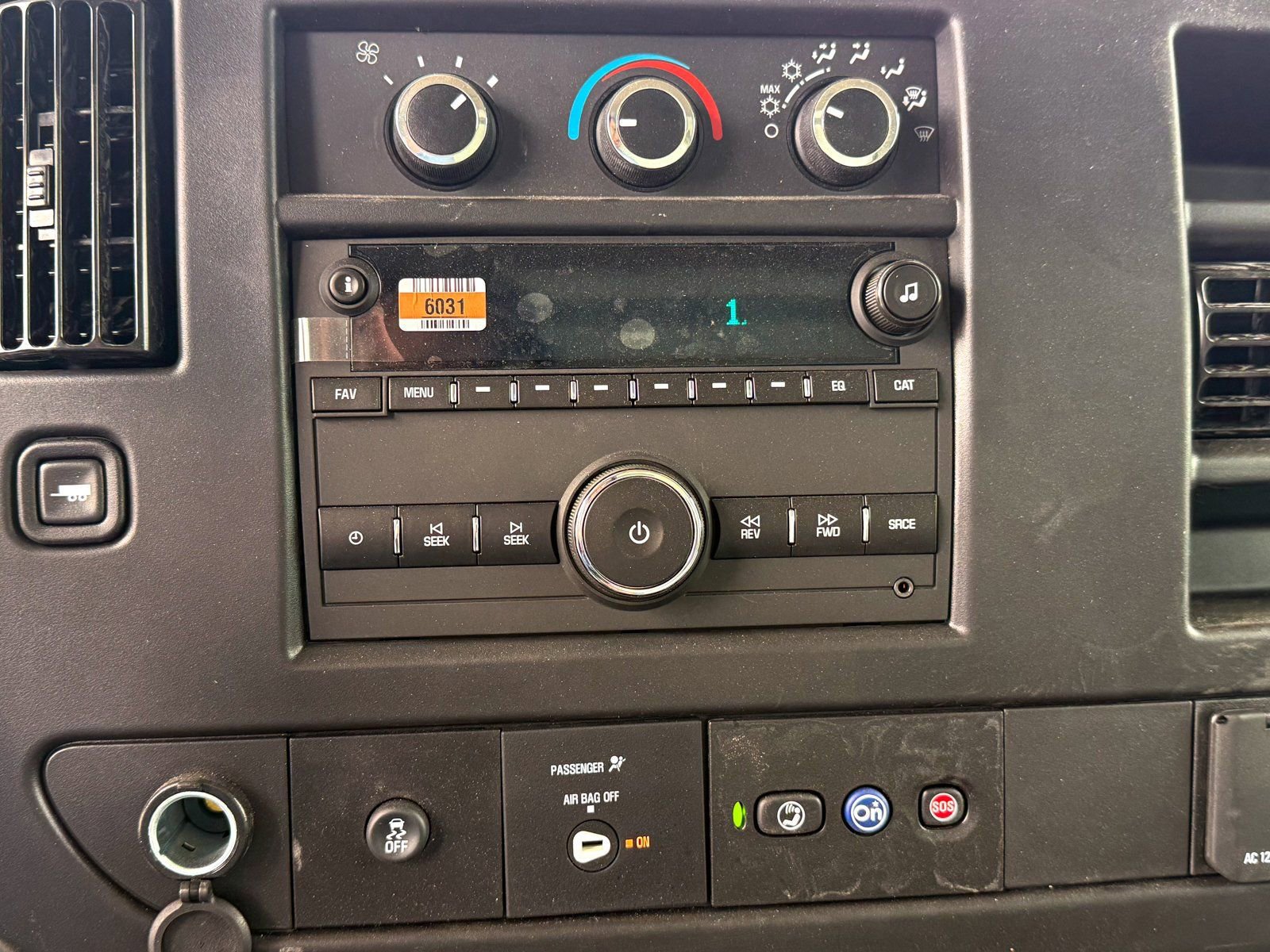 New 2025 Chevrolet Express 3500 w/ Power Convenience Package image 26