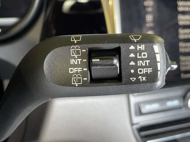 Used 2020 Porsche Macan AWD/4WD image 45