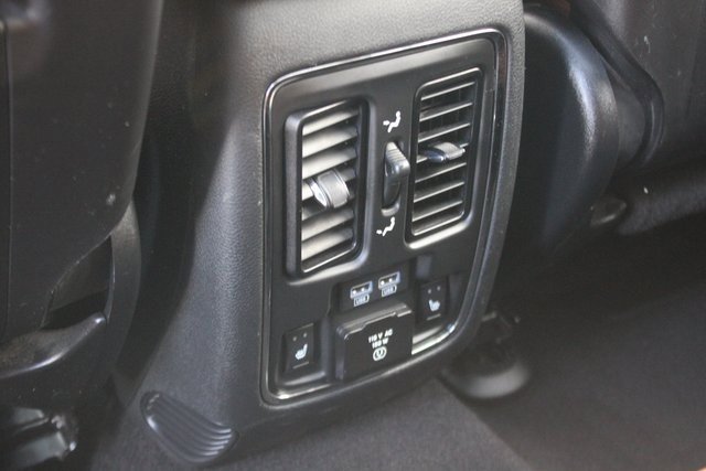 Used 2020 Jeep Grand Cherokee Overland image 26