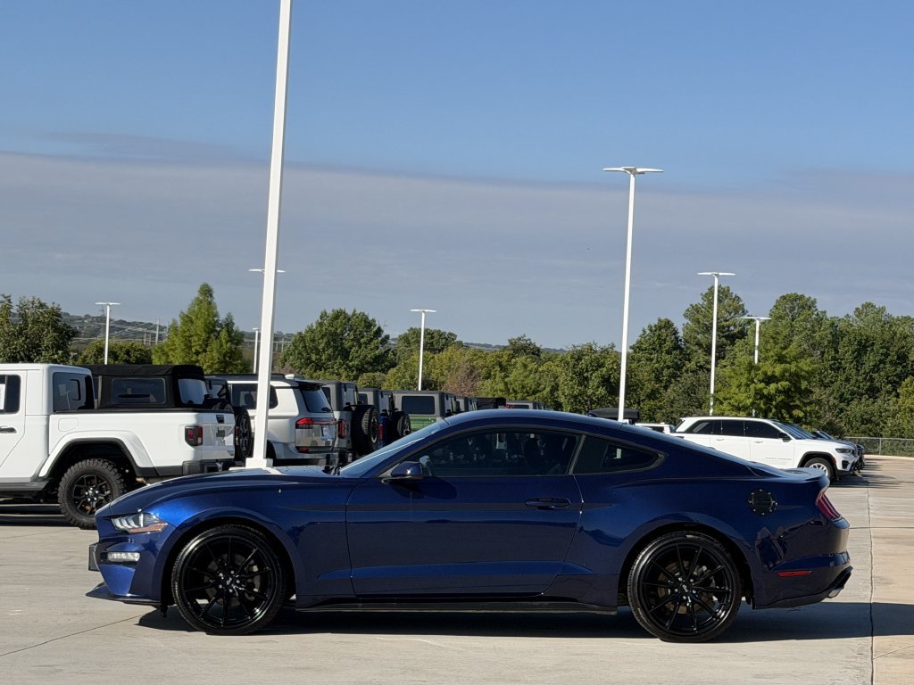 Used 2018 Ford Mustang Coupe w/ Equipment Group 101A RWD image 3
