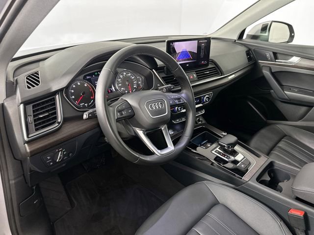 Used 2023 Audi Q5 2.0T Premium w/ Convenience Package image 18