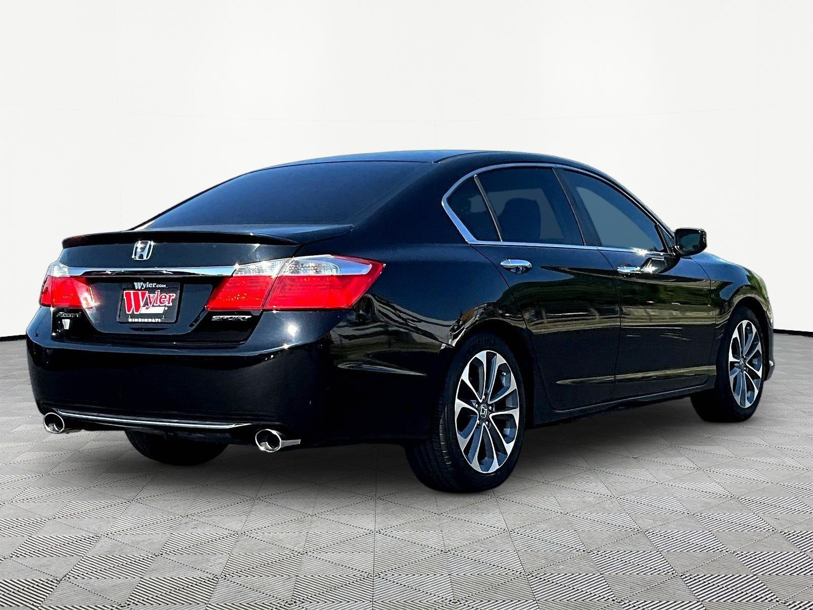 Used 2013 Honda Accord Sport image 6