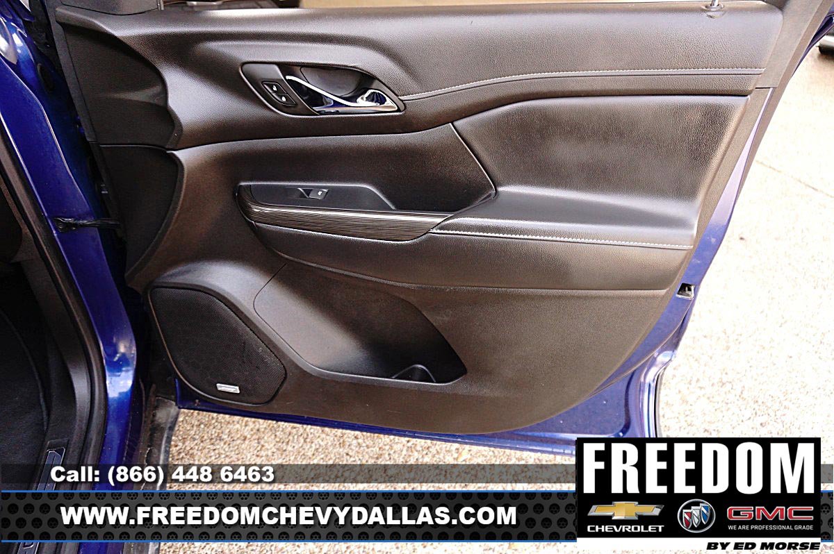 Used 2023 GMC Acadia SLT w/ Preferred Package FWD image 37