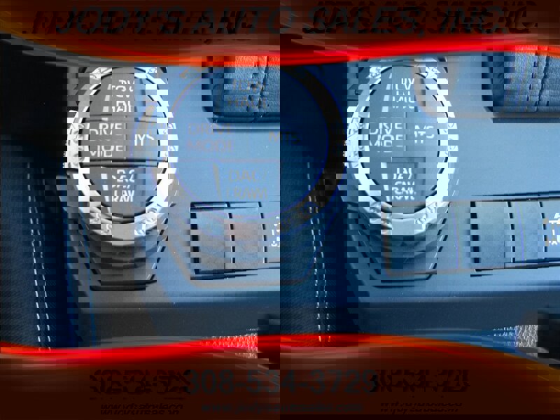 Used 2024 Toyota Tacoma TRD Off-Road image 23