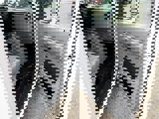 Used 2015 Ford E-450 and Econoline 450 Super Duty w/ Power Windows & Locks Group image 21