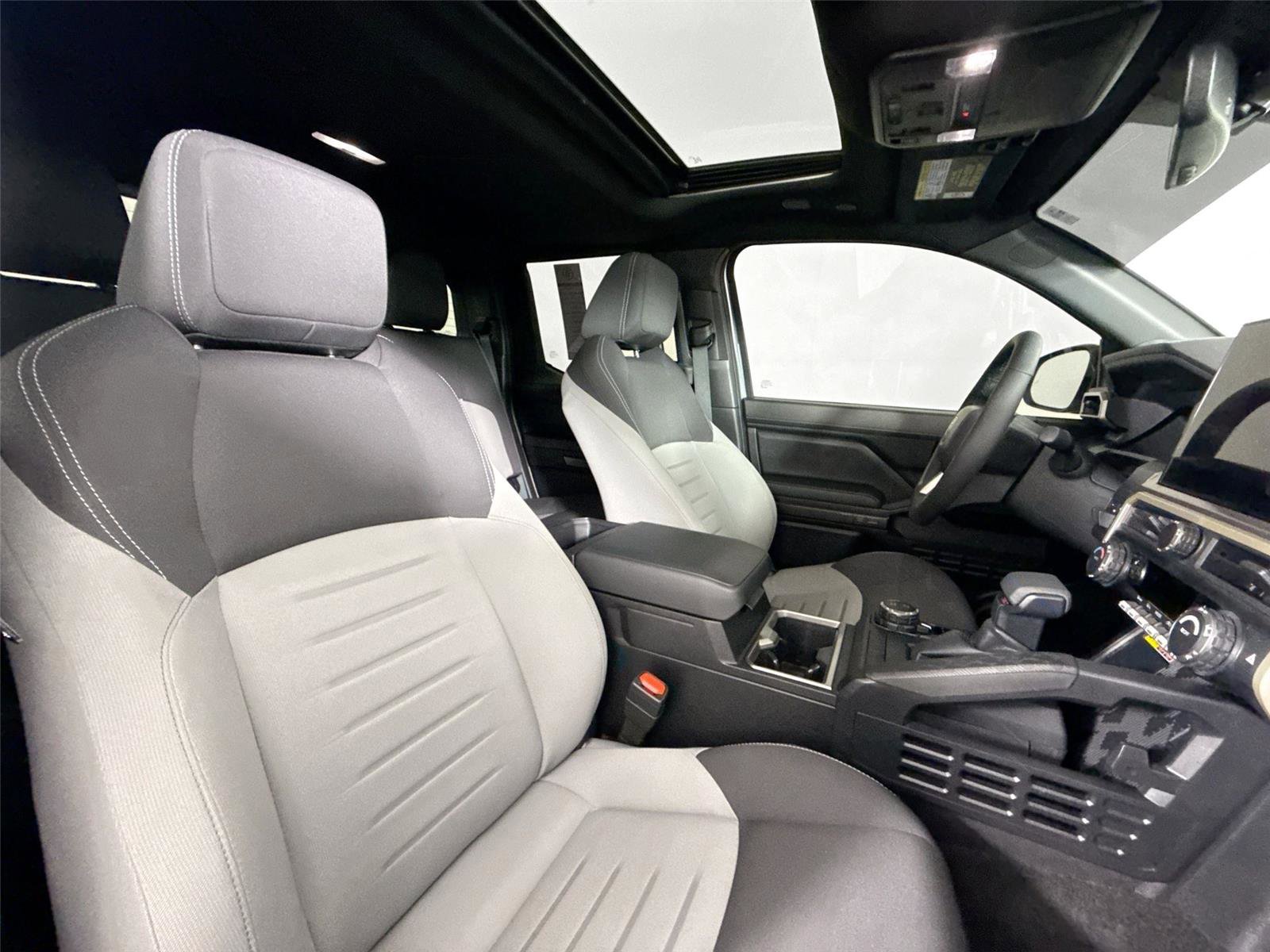 Certified 2025 Toyota Tacoma TRD Sport w/ TRD Sport Upgrade Package image 40