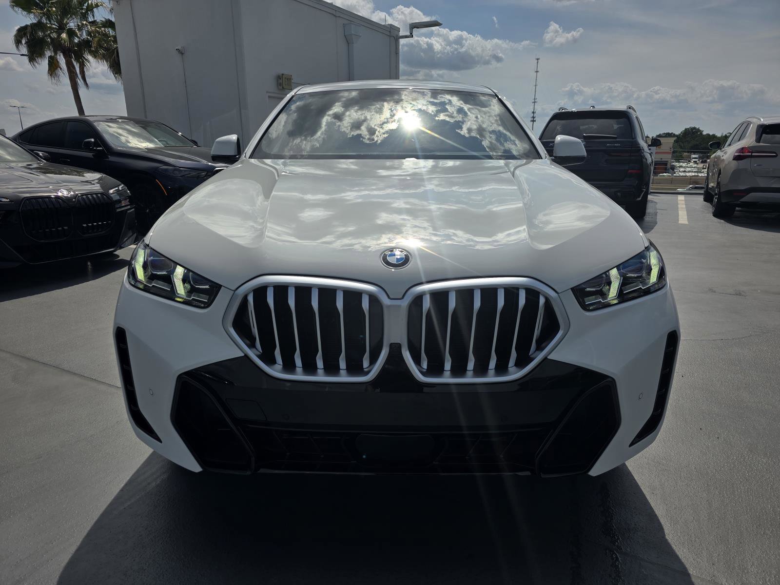New 2027 BMW X6 xDrive40i AWD/4WD image 2