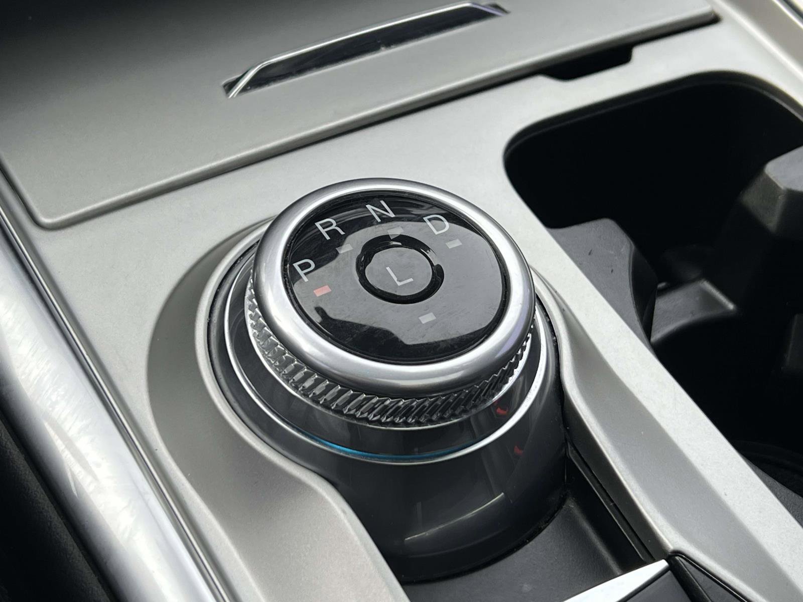 Used 2022 Ford Explorer XLT w/ Equipment Group 202A image 31