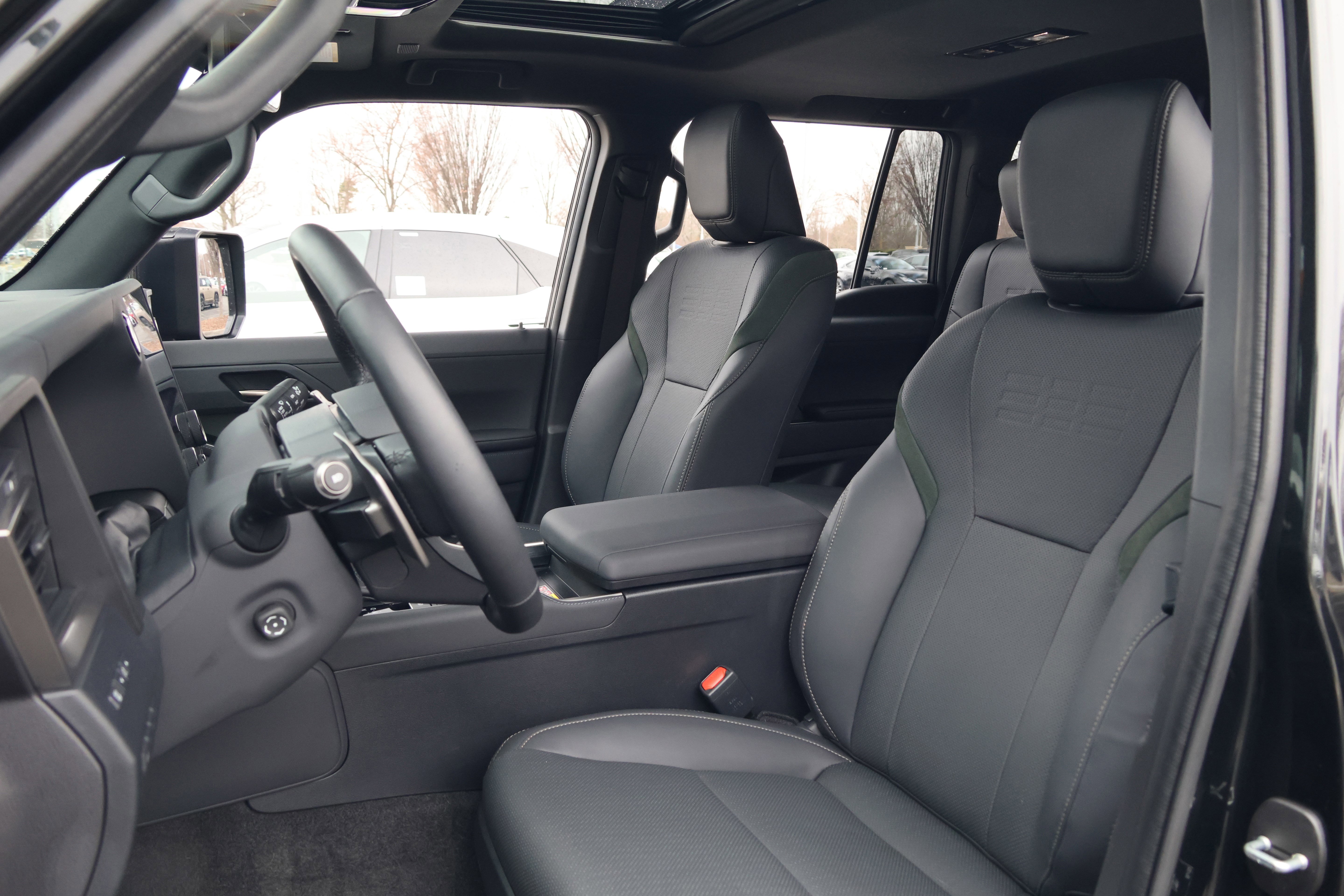 Used 2025 Lexus GX 550 image 37