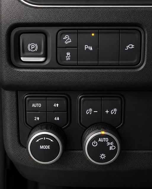 Used 2021 Chevrolet Tahoe Z71 w/ Rear Media and Nav Package AWD/4WD image 18