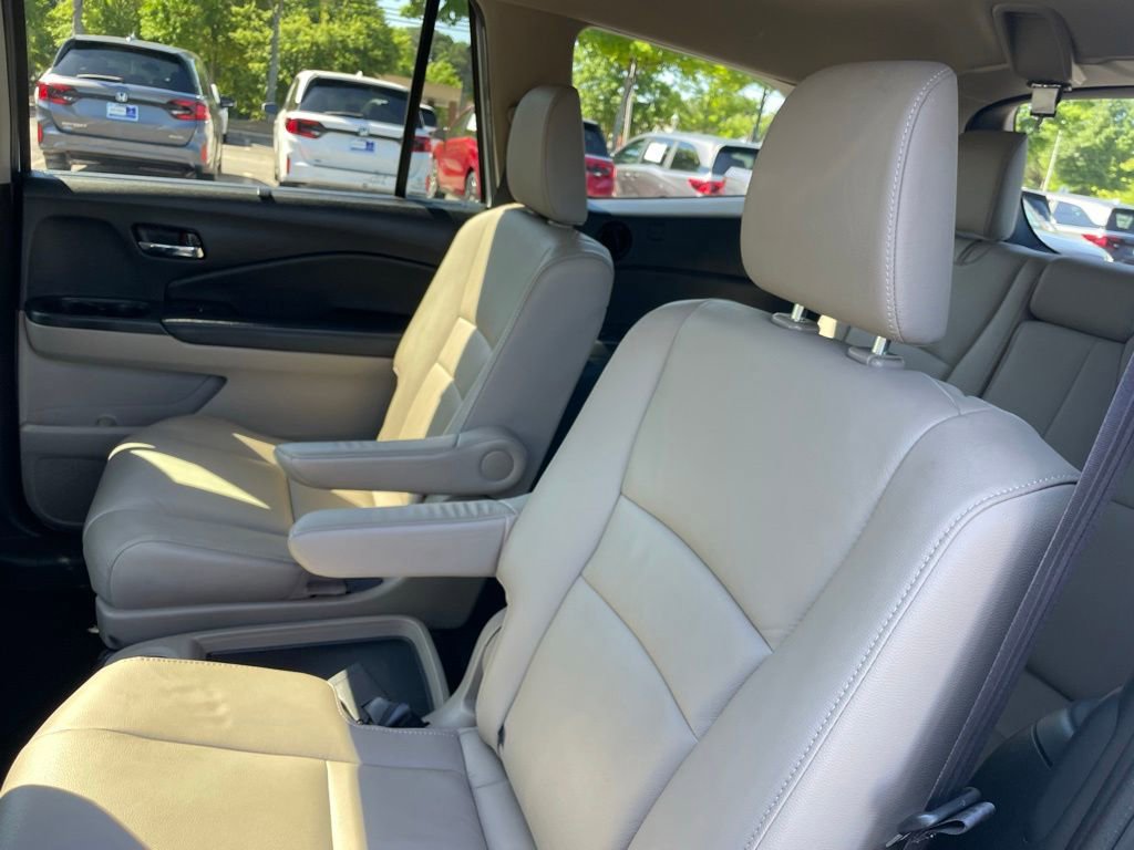 Used 2022 Honda Pilot Touring image 41