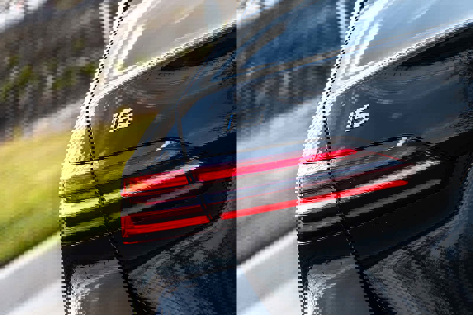 Used 2025 BMW i5 eDrive40i w/ Premium Package image 30