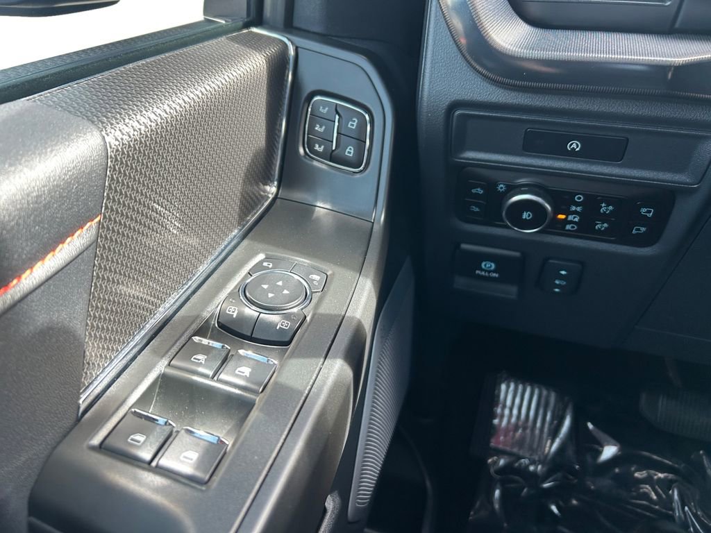 Used 2025 Ford F150 Raptor image 18