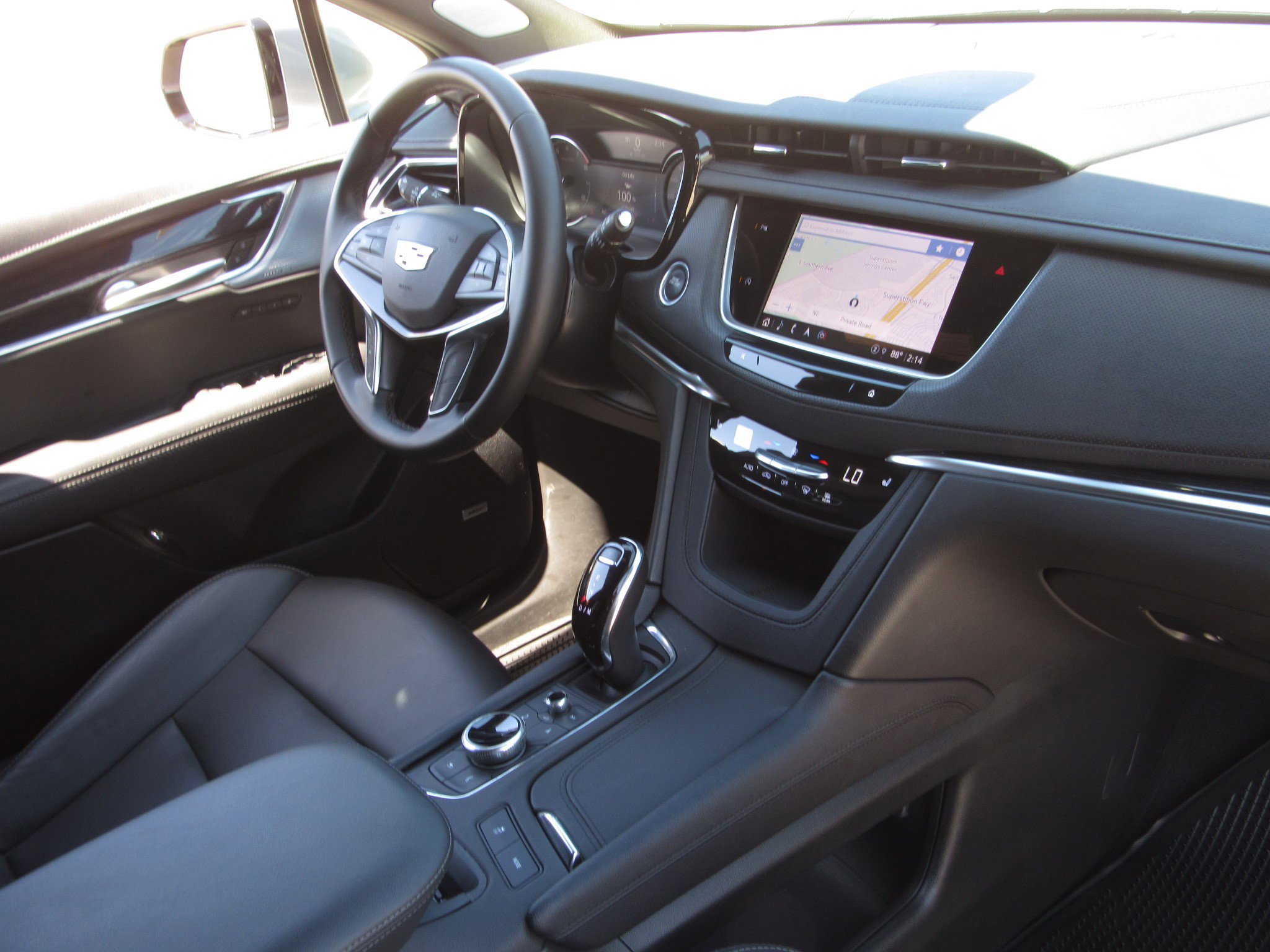 Used 2025 Cadillac XT5 Premium Luxury FWD image 10