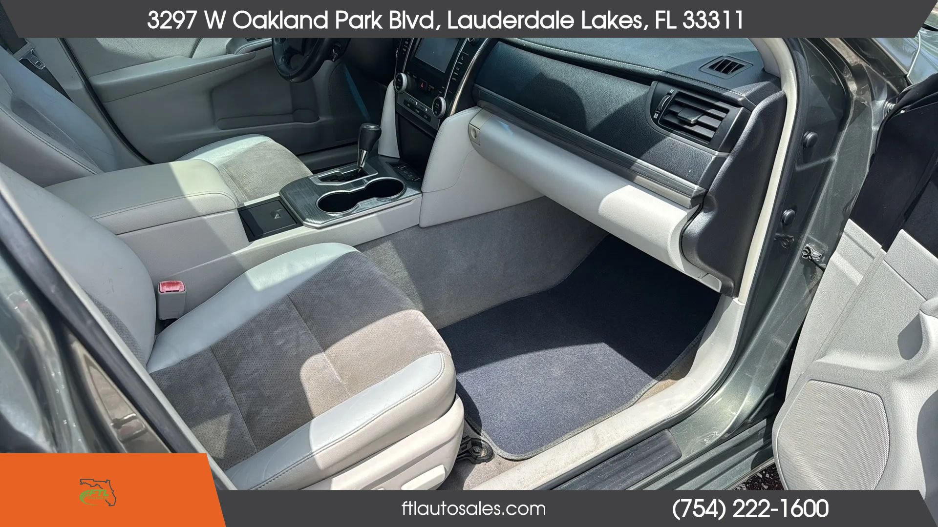 Used 2013 Toyota Camry XLE w/ Leather Pkg FWD image 35