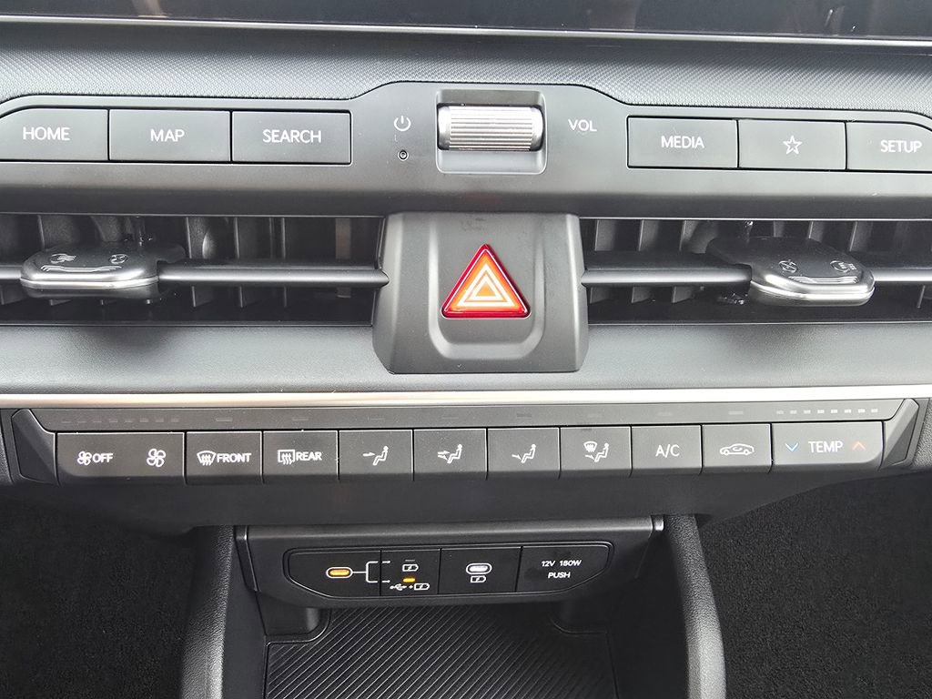 New 2025 Kia K4 LXS image 31