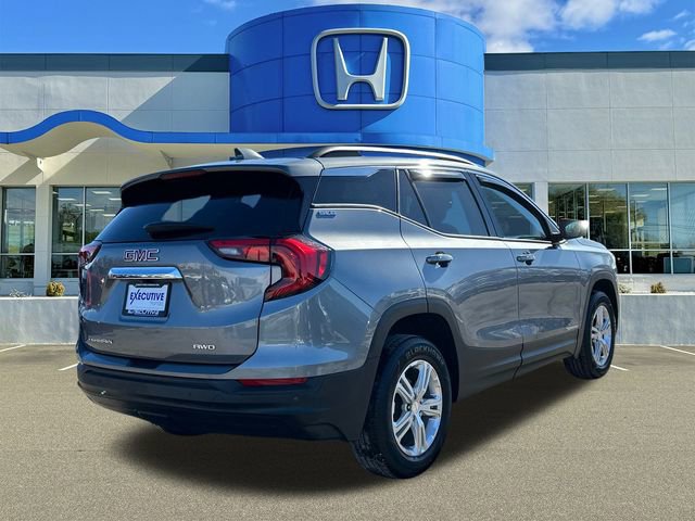 Used 2020 GMC Terrain SLE w/ Driver Convenience Package image 2