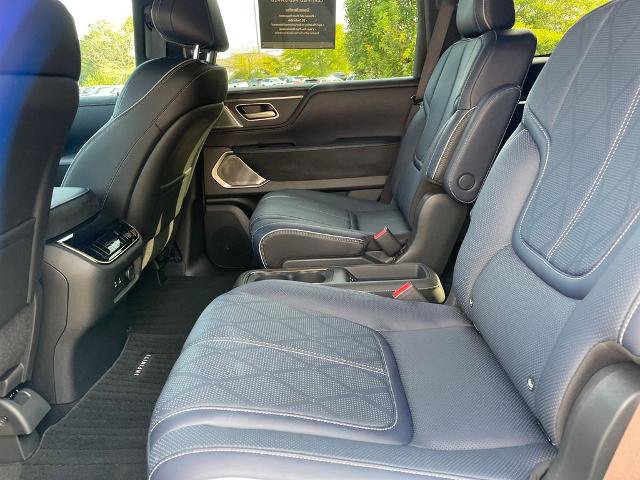 Certified 2026 INFINITI QX80 4WD w/ Sport Exterior Package image 12