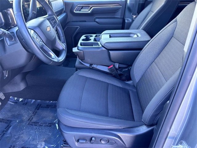 Used 2025 Chevrolet Silverado 1500 LT image 10