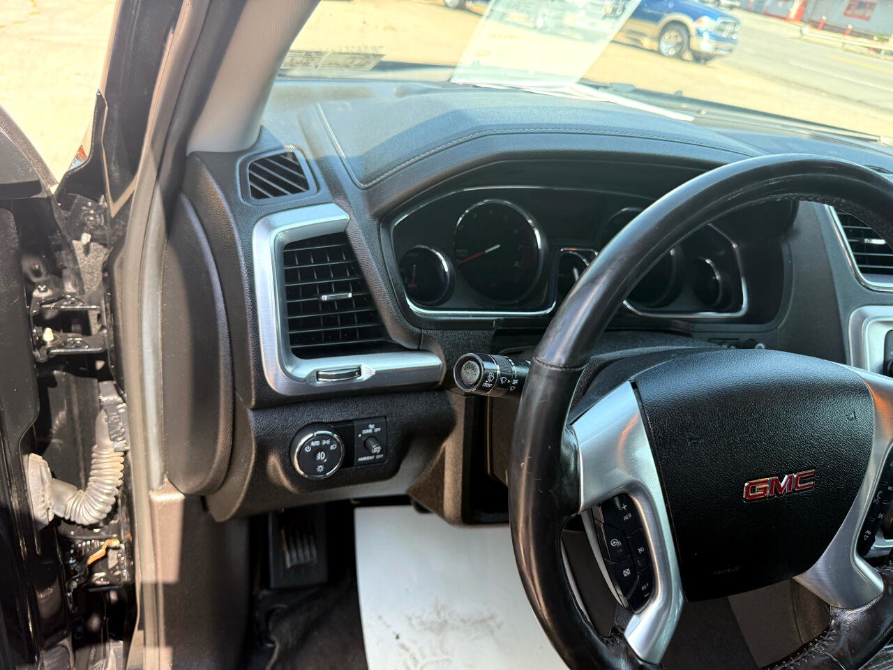 Used 2017 GMC Acadia Limited SLT image 27