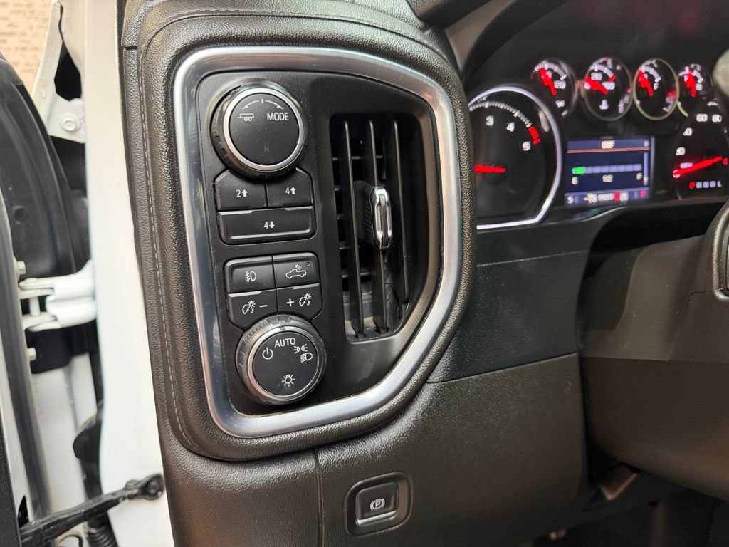 Used 2022 Chevrolet Silverado 2500 LT w/ Convenience Package AWD/4WD image 21