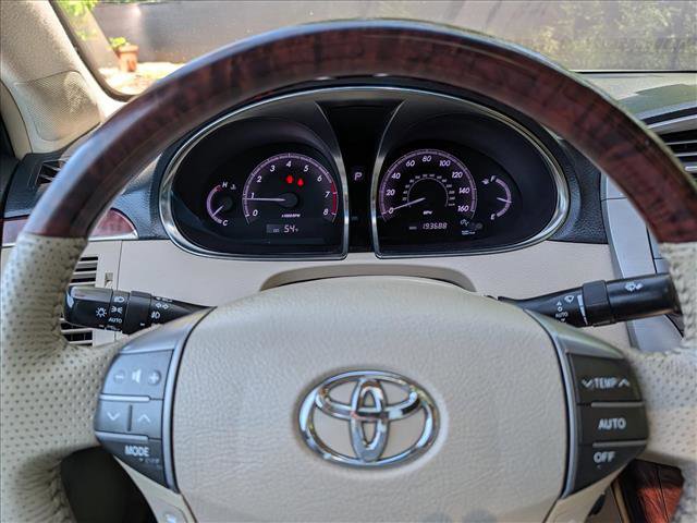 Used 2011 Toyota Avalon Limited FWD image 36