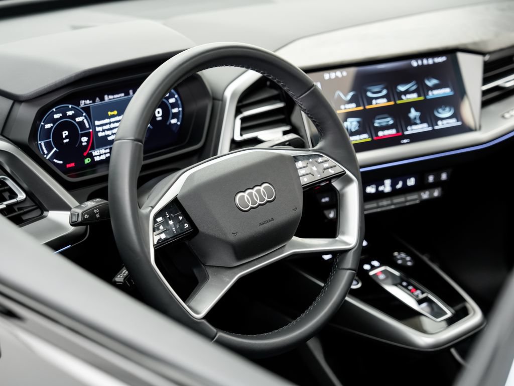 Used 2023 Audi Q4 e-tron Premium Plus w/ Premium Plus AWD/4WD image 9