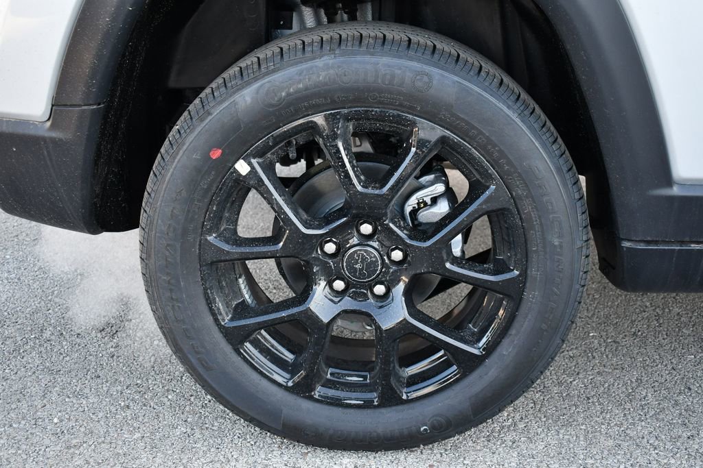 New 2026 Jeep Compass Latitude image 8