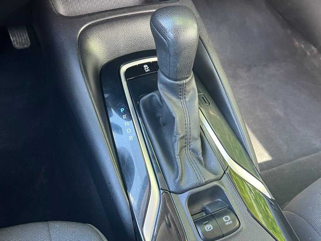 Used 2021 Toyota Corolla LE FWD image 25