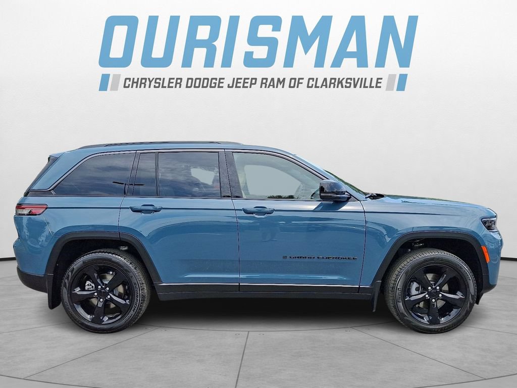 Certified 2026 Jeep Grand Cherokee Limited w/ Limited Altitude Package AWD/4WD image 7