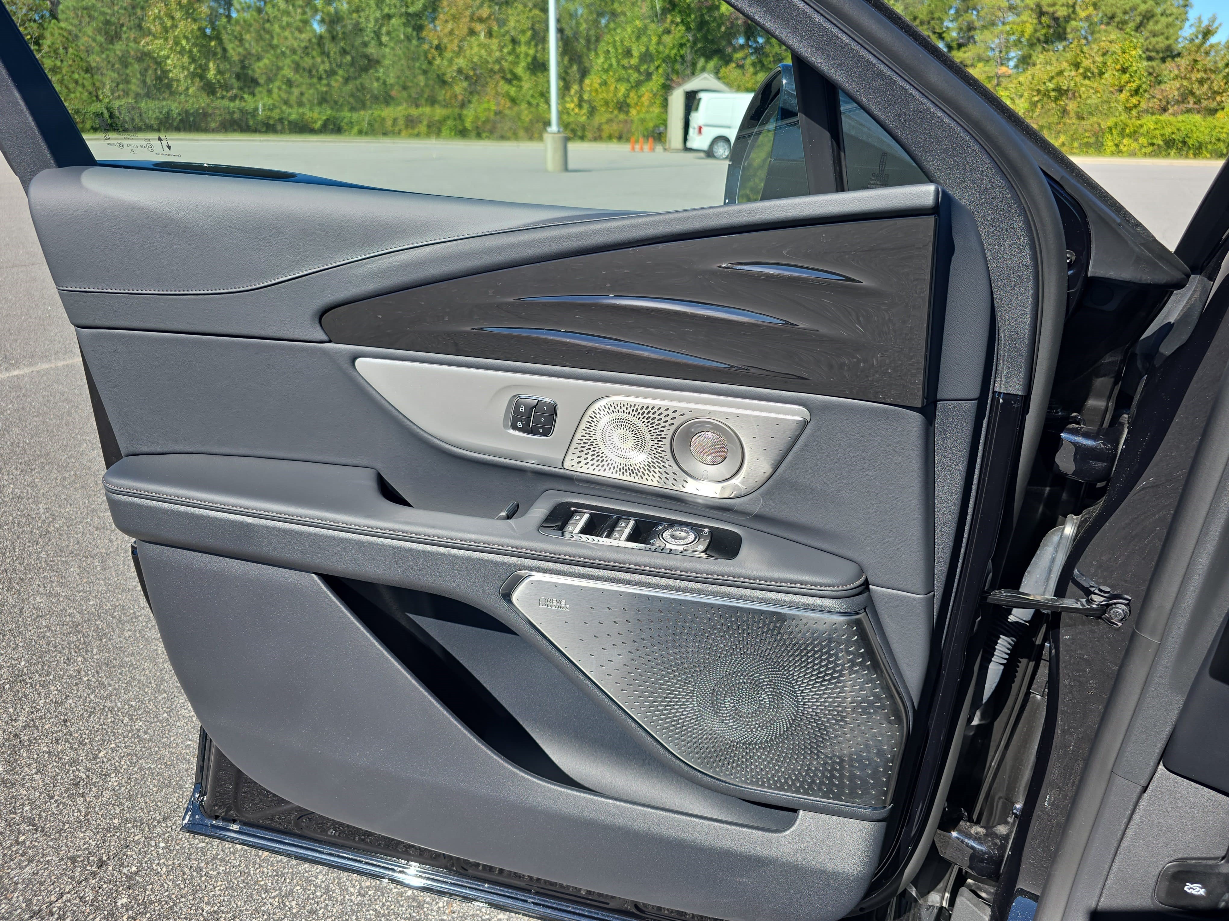New 2026 Lincoln Nautilus Reserve AWD/4WD image 26