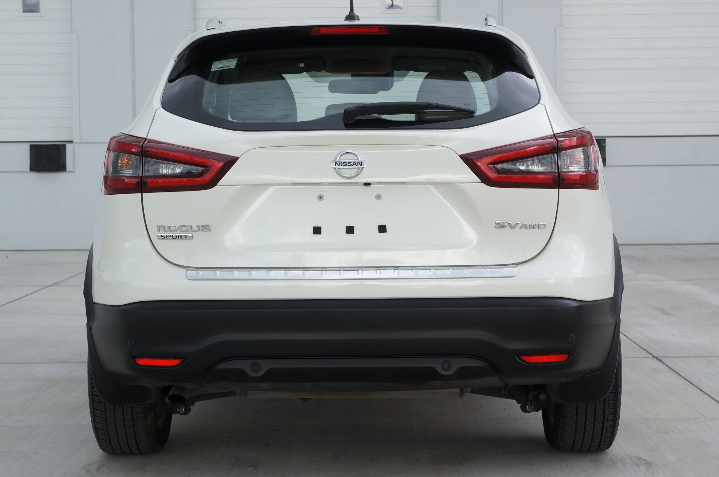 Used 2022 Nissan Rogue Sport SV w/ Technology Package image 12
