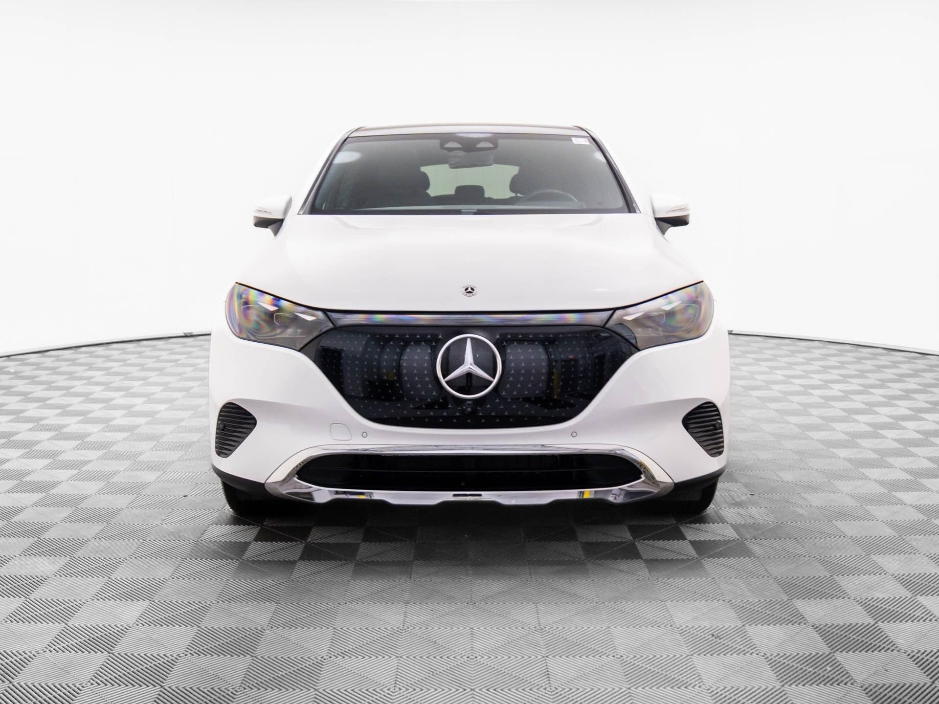 Used 2024 Mercedes-Benz EQE 350+ 4MATIC SUV w/ Driver Assistance Package image 11