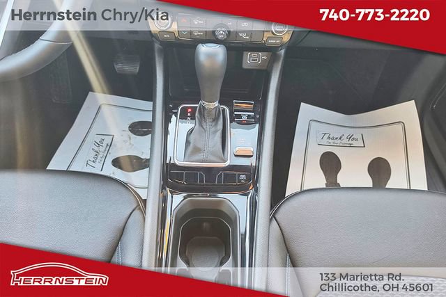 Used 2025 Jeep Compass Latitude w/ Altitude Special Edition image 13