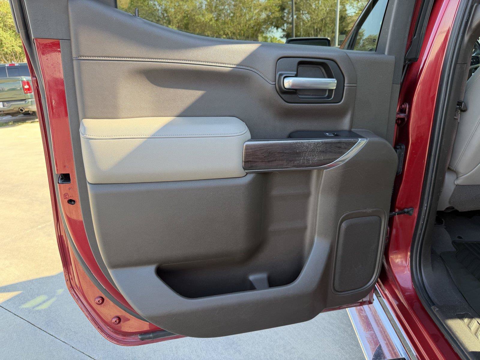 Used 2019 Chevrolet Silverado 1500 LTZ w/ LTZ Texas Edition RWD image 17